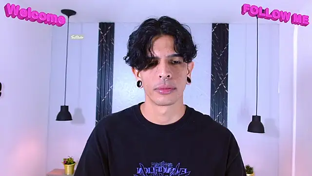 Franvill Trato online show from 10-06-25, 05:32