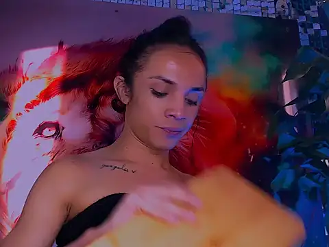 Cristal Gem1 online show from 11-18-25, 11:58