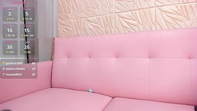 Snapshot of MAGIC_ISA chatting on 10-31-25, 11:28 MAGIC ISA online show from 10-31-25, 11:28