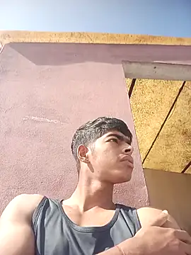 monster 33 online show from 02-12-26, 06:19