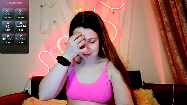  Linett  online show from 10-31-25, 07:48