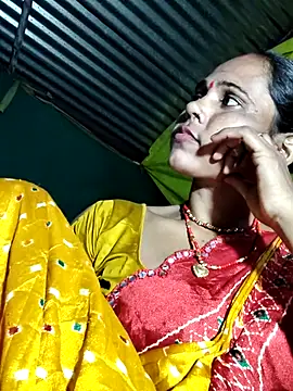 Pooja750 online show from 09-28-25, 02:22