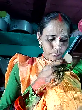 Pooja750 online show from 10-12-25, 05:28