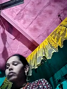 Pooja750 online show from 12-18-25, 07:31