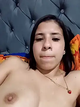 Snapshot of Liagni0 chatting on 10-05-25, 02:32 Liagni0 online show from 10-05-25, 02:32