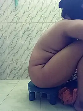 Moonshine07 online show from 09-10-25, 04:45