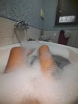 gigilola84 online show from 10-09-25, 04:38