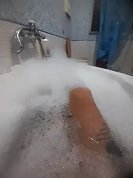 gigilola84 online show from 11-01-25, 06:43