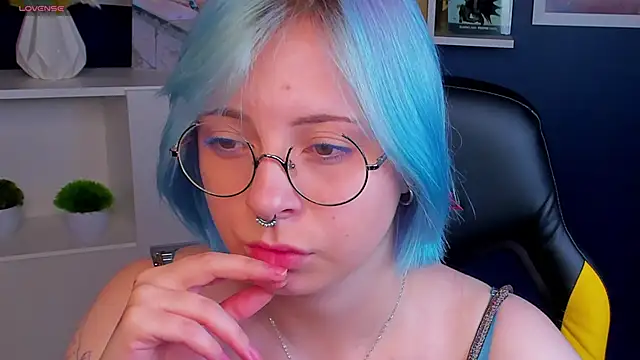 Snapshot of Penny_Stanley chatting on 09-20-25, 02:23 Penny Stanley online show from 09-20-25, 02:23