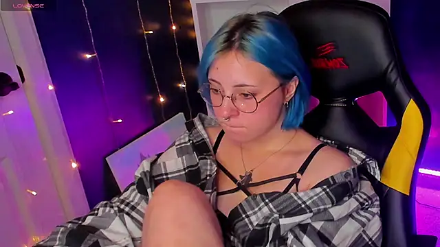 Snapshot of Penny_Stanley chatting on 09-24-25, 02:48 Penny Stanley online show from 09-24-25, 02:48