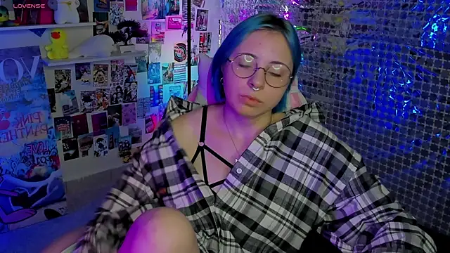 Snapshot of Penny_Stanley chatting on 09-27-25, 02:16 Penny Stanley online show from 09-27-25, 02:16