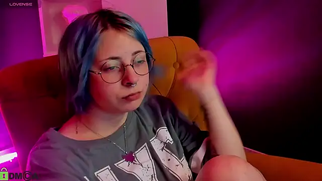 Snapshot of Penny_Stanley chatting on 10-03-25, 02:30 Penny Stanley online show from 10-03-25, 02:30