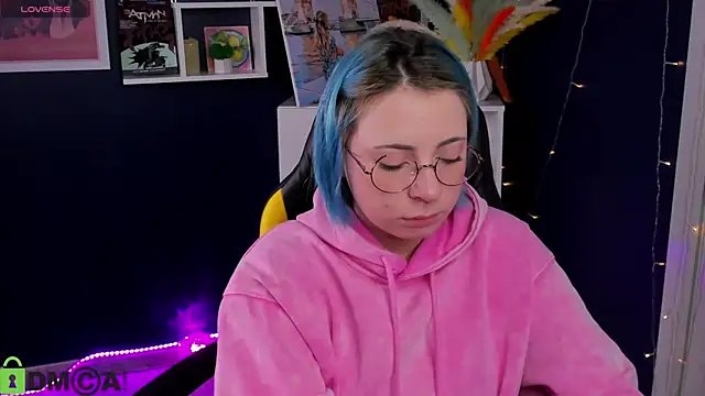 Snapshot of Penny_Stanley chatting on 10-24-25, 01:57 Penny Stanley online show from 10-24-25, 01:57