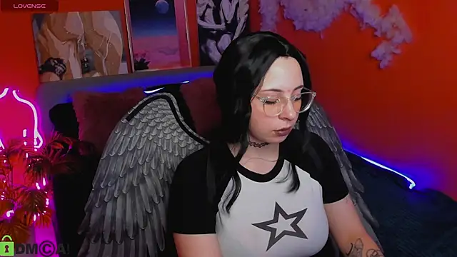 Snapshot of Penny_Stanley chatting on 12-19-25, 03:02 Penny Stanley online show from 12-19-25, 03:02