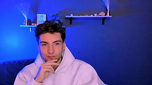 Snapshot of joseph_bear_ chatting on 12-18-25, 07:53 joseph bear online show from 12-18-25, 07:53