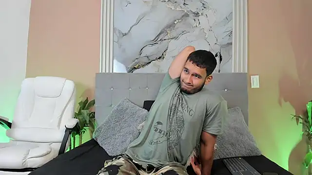 Snapshot of chatting on 02-27-26, 12:16 online show from 02-27-26, 12:16