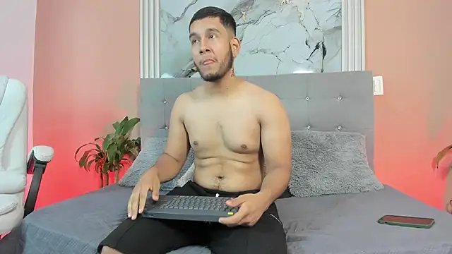 Snapshot of chatting on 03-10-26, 12:10 online show from 03-10-26, 12:10