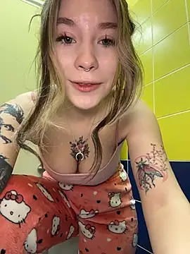 Snapshot of Mimiumuy chatting on 01-06-26, 03:16 Mimiumuy online show from 01-06-26, 03:16