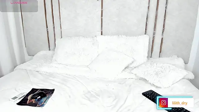 Lilith dry online show from 10-11-25, 06:50