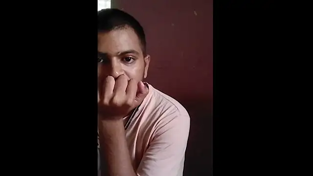 Snapshot of riyamore9623 chatting on 09-18-25, 10:28 riyamore9623 online show from 09-18-25, 10:28