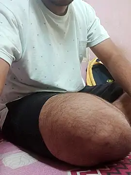 Snapshot of riyamore9623 chatting on 11-20-25, 08:03 riyamore9623 online show from 11-20-25, 08:03