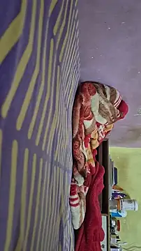 Snapshot of riyamore9623 chatting on 12-14-25, 10:53 riyamore9623 online show from 12-14-25, 10:53