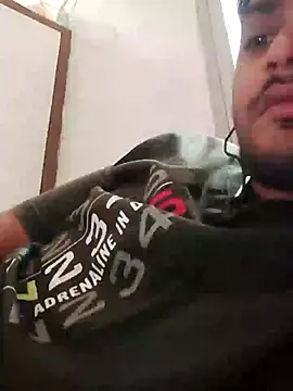 Snapshot of riyamore9623 chatting on 02-08-26, 10:40 riyamore9623 online show from 02-08-26, 10:40