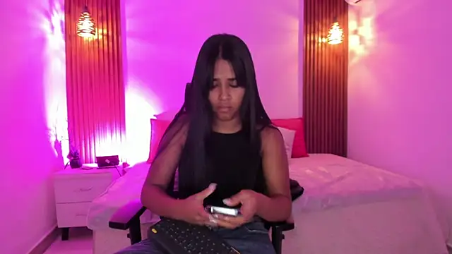 zoe evans5 online show from 11-06-25, 12:06