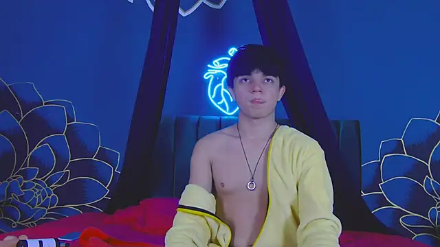 LucaDelart online show from 10-16-25, 12:39