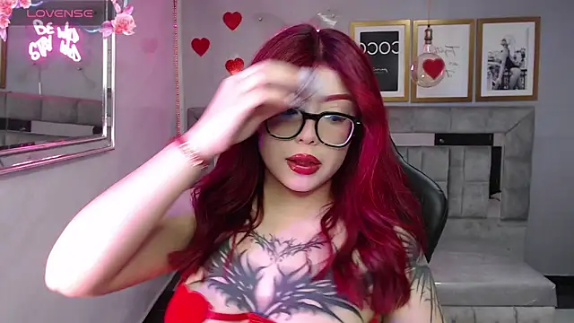 Snapshot of Red_Bunny_v chatting on 04-11-26, 01:59 Red Bunny v online show from 04-11-26, 01:59