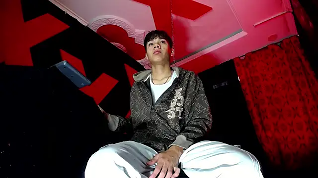 Snapshot of SemerHott chatting on 10-03-25, 01:41 SemerHott online show from 10-03-25, 01:41