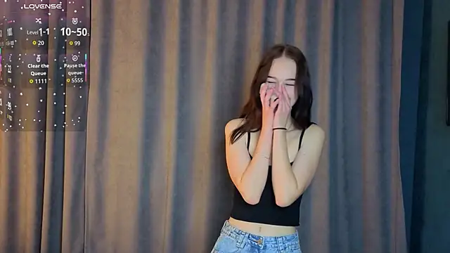 Mary Smitt online show from 10-05-25, 06:06