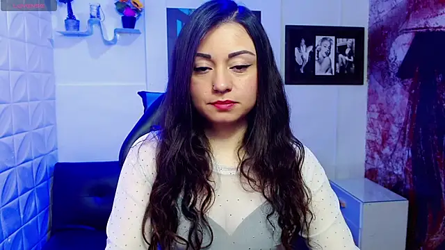 Eva Roussell online show from 10-04-25, 02:37