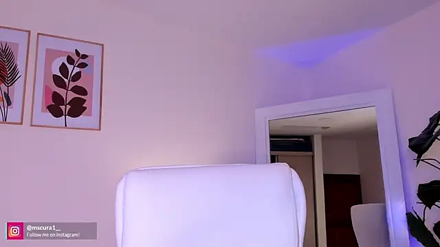 miss curazao online show from 06-17-26, 12:40