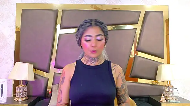 EmilieLake online show from 02-07-26, 08:23