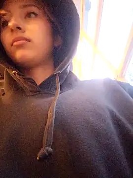 GiselleFever online show from 11-04-25, 11:04