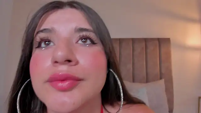 amber colliiins online show from 05-23-26, 08:24