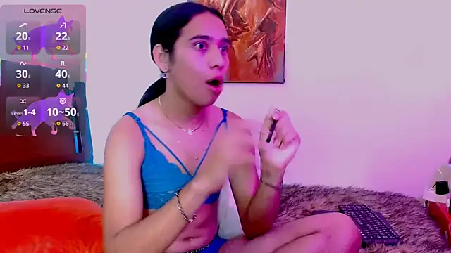 Ashleypetite  online show from 10-22-25, 07:35