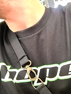 Snapshot of Benaflex13 chatting on 09-22-25, 09:33 Benaflex13 online show from 09-22-25, 09:33