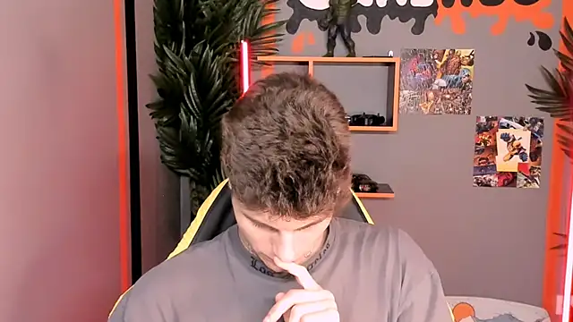 JackWolw online show from 10-25-25, 09:39