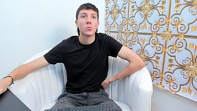 LittleDanny  online show from 12-16-25, 05:07