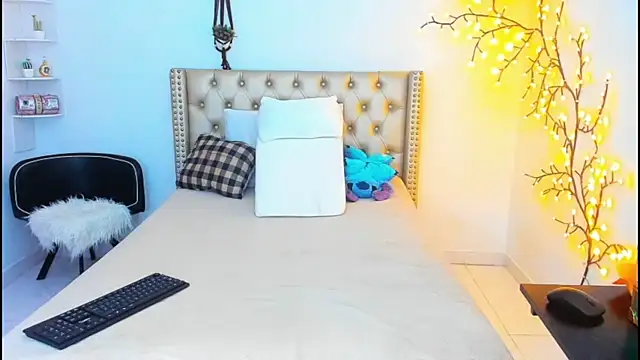 LenaStylesOA online show from 10-05-25, 12:58