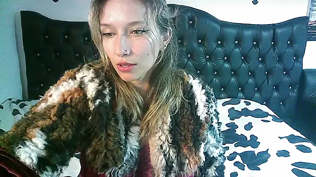 Snapshot of Licethf00x chatting on 09-15-25, 02:00 Licethf00x online show from 09-15-25, 02:00