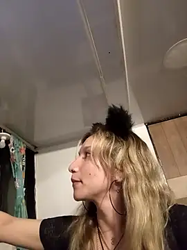 Snapshot of Licethf00x chatting on 10-26-25, 04:51 Licethf00x online show from 10-26-25, 04:51