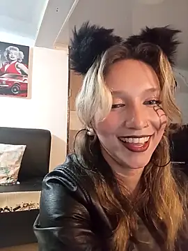 Snapshot of Licethf00x chatting on 10-31-25, 02:12 Licethf00x online show from 10-31-25, 02:12