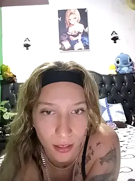 Snapshot of Licethf00x chatting on 04-05-26, 02:20 Licethf00x online show from 04-05-26, 02:20