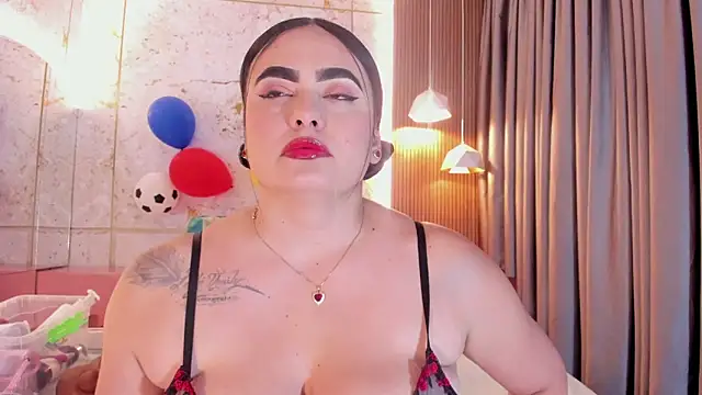 sofiiacarson online show from 06-16-26, 07:38