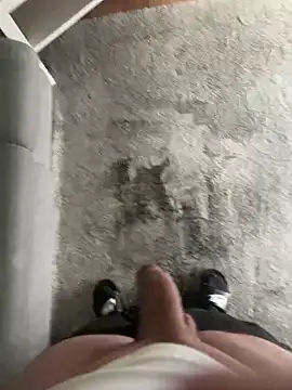 Snapshot of cook907920 chatting on 10-24-25, 02:13 cook907920 online show from 10-24-25, 02:13