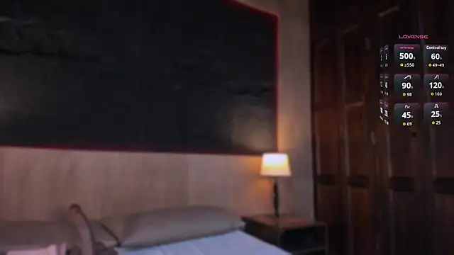Snapshot of ScarlettSinclaiir chatting on 03-18-26, 04:32 ScarlettSinclaiir online show from 03-18-26, 04:32
