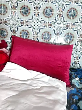 Hot-lino online show from 12-03-25, 04:27